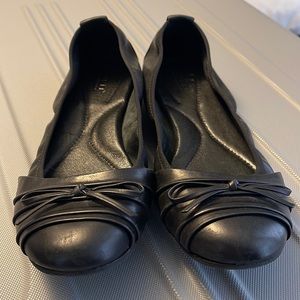 Born black stylish ballet flats